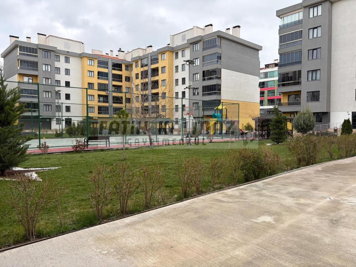 Konya Karatay Çimenlik Mahallesi’nde Satılık 3+1 Yüksek Giriş Daire – 160 m²