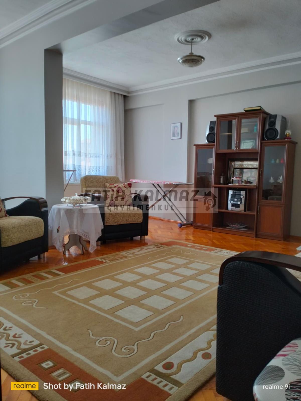 Konya Selçuklu Dumlupınar Mahallesi’nde Satılık 3+1 SonKat Daire – 160 m² I Kilerli