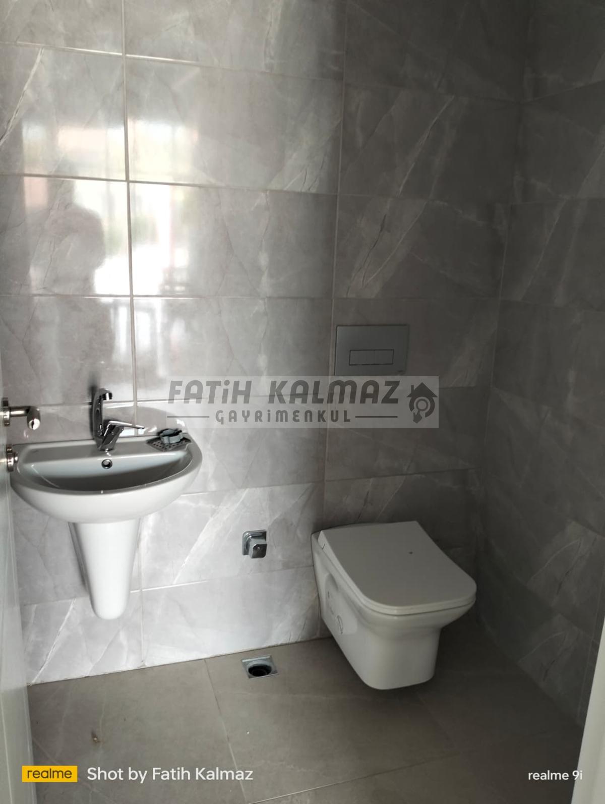 Konya Karatay Fetih Mahallesi Ahmet Hamdi Göğüş Cad. Kiralık 33 m² I Dükkan&Mağaza
