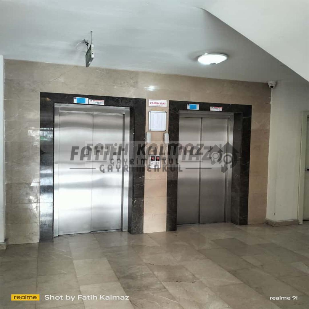 Konya Selçuklu Hacıkaymak Mahallesi’nde Satılık 3+1 AraKat Daire – 165 m², Site İçi