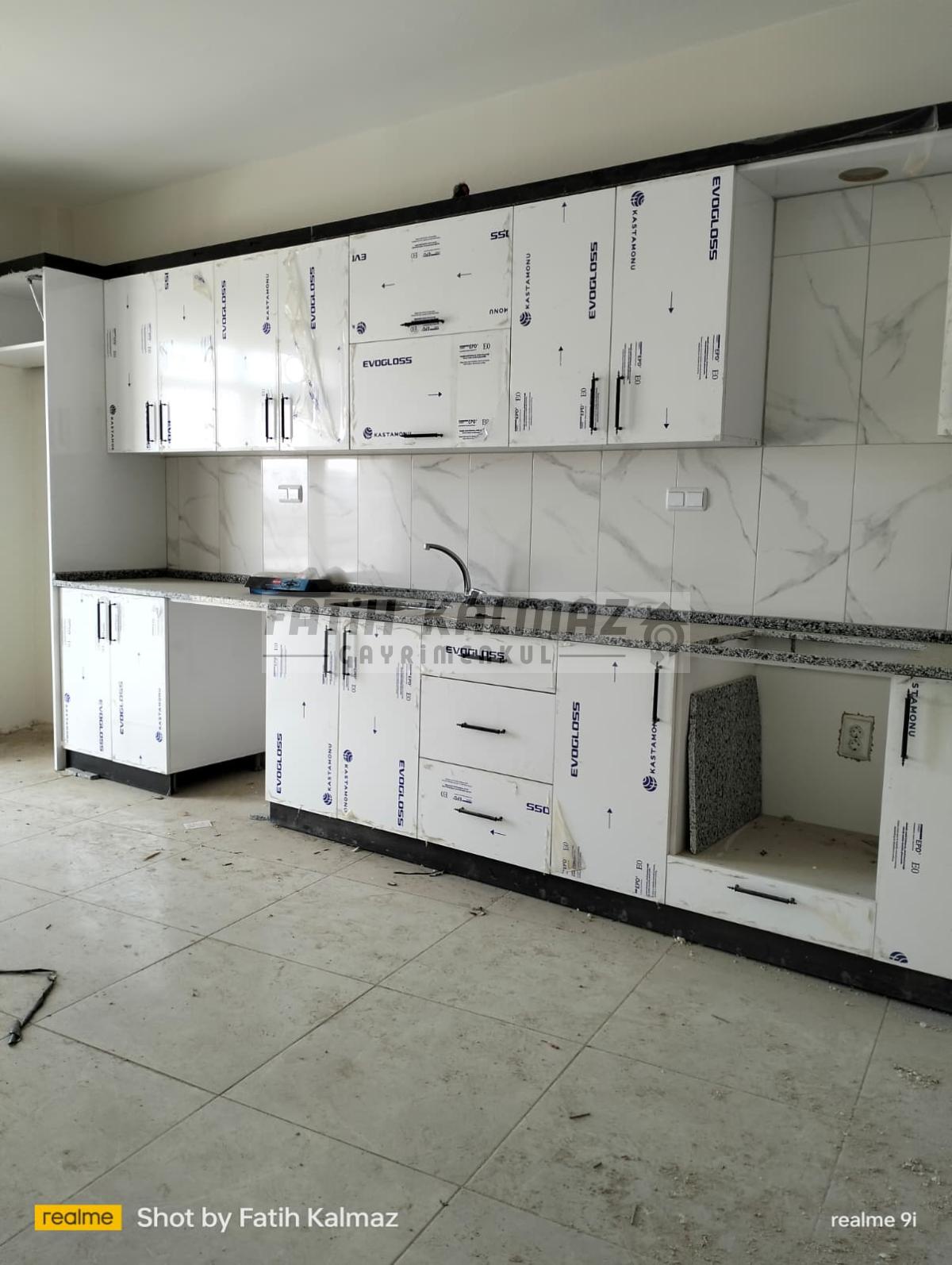 Konya Selçuklu Selehattin Eyyubi Mahallesi’nde Liralık 3+1 Geniş Daire – 165 m², Asansörlü
