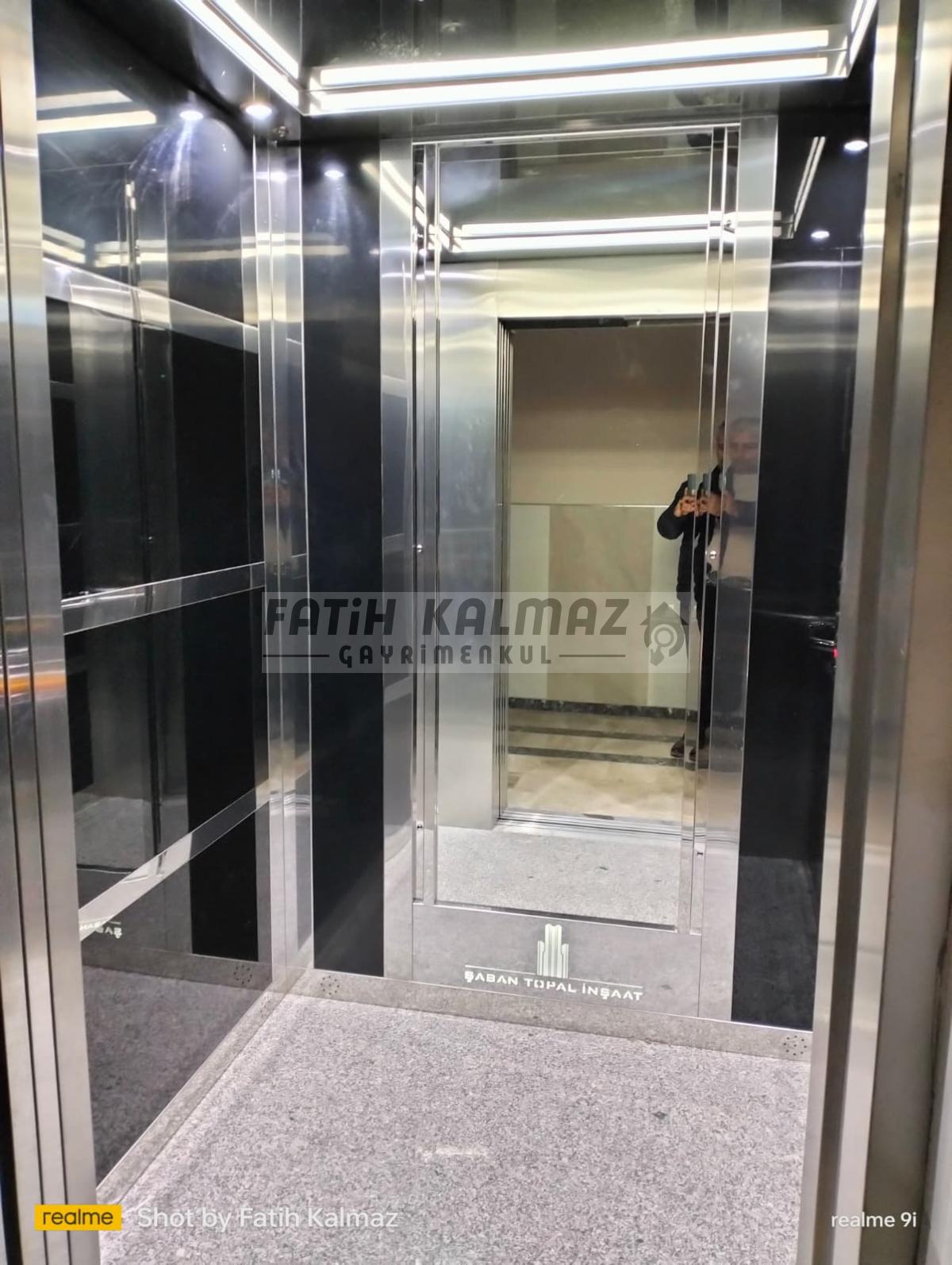 Konya Karatay Erenler Mahallesi’nde Satılık 3+1 GirişKat Daire – 150 m², Site İçi