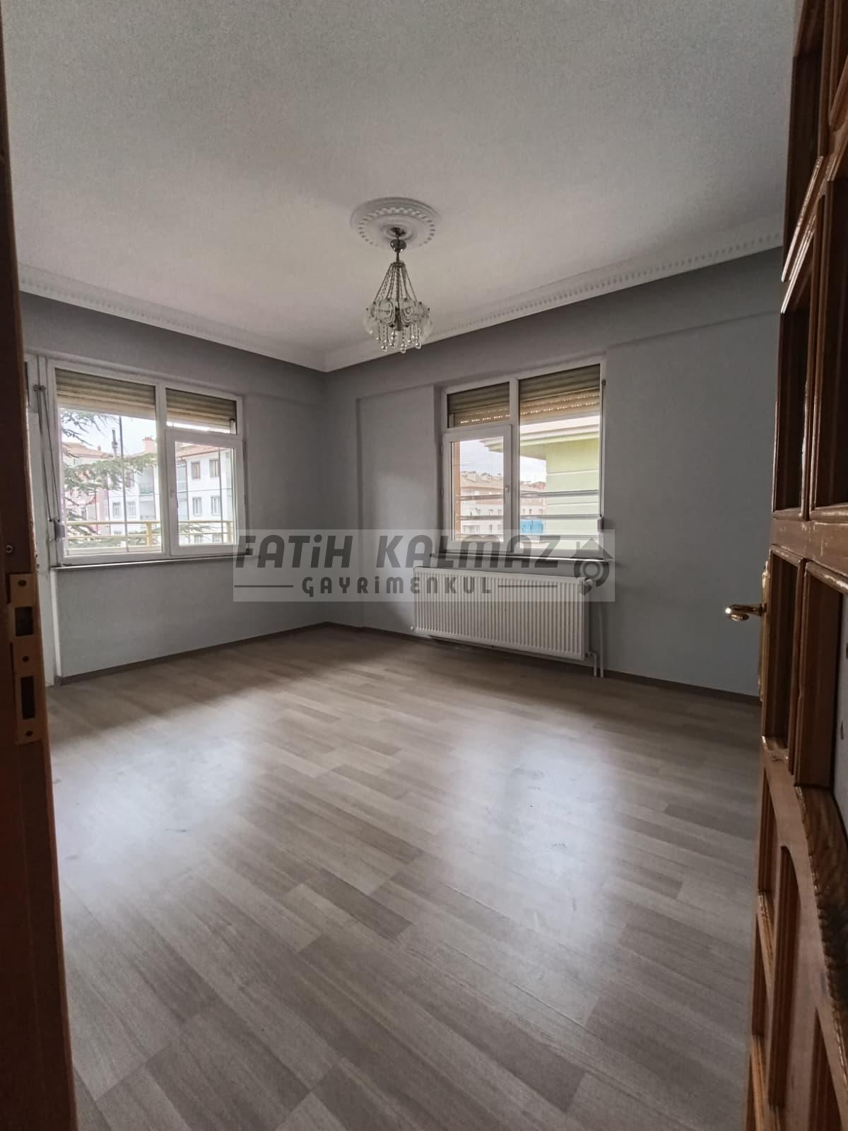 Konya Selçuklu Işıklar Mahallesi’nde Satılık 6+1 Dubleks Daire – 320 m²