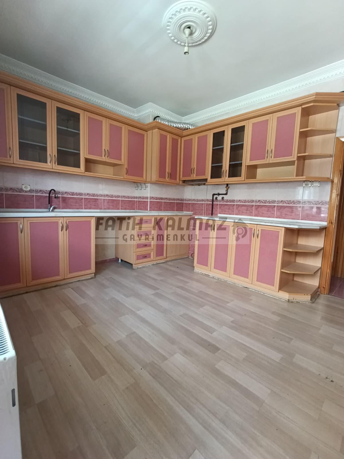 Konya Selçuklu Işıklar Mahallesi’nde Satılık 6+1 Dubleks Daire – 320 m²