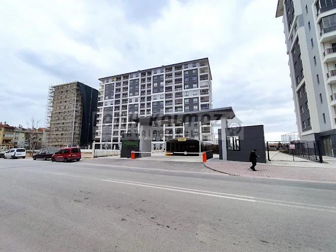 Konya Meram Uluırmak Mahallesi’nde Fahrunnisa Evleri Satılık 3+1 Boş Hisse – 150 m² I Site İçi