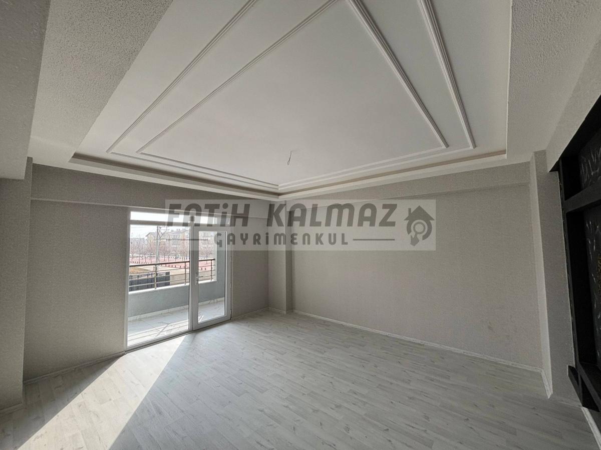Konya Selçuklu Sancak Mahallesi’nde Satılık 3+1 AraKat Daire – 160 m², Site İçi
