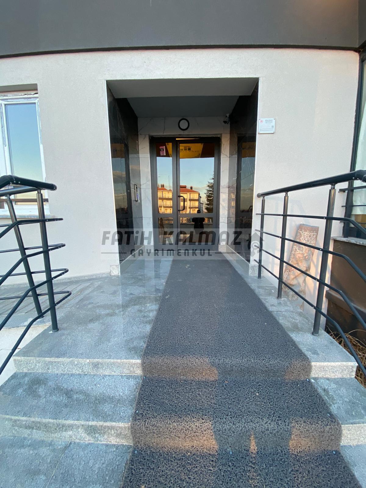 Konya Karatay Karaaslan Mahallesi’nde Satılık 3+1 Yüksek Giriş Daire – 155 m², Asansörlü
