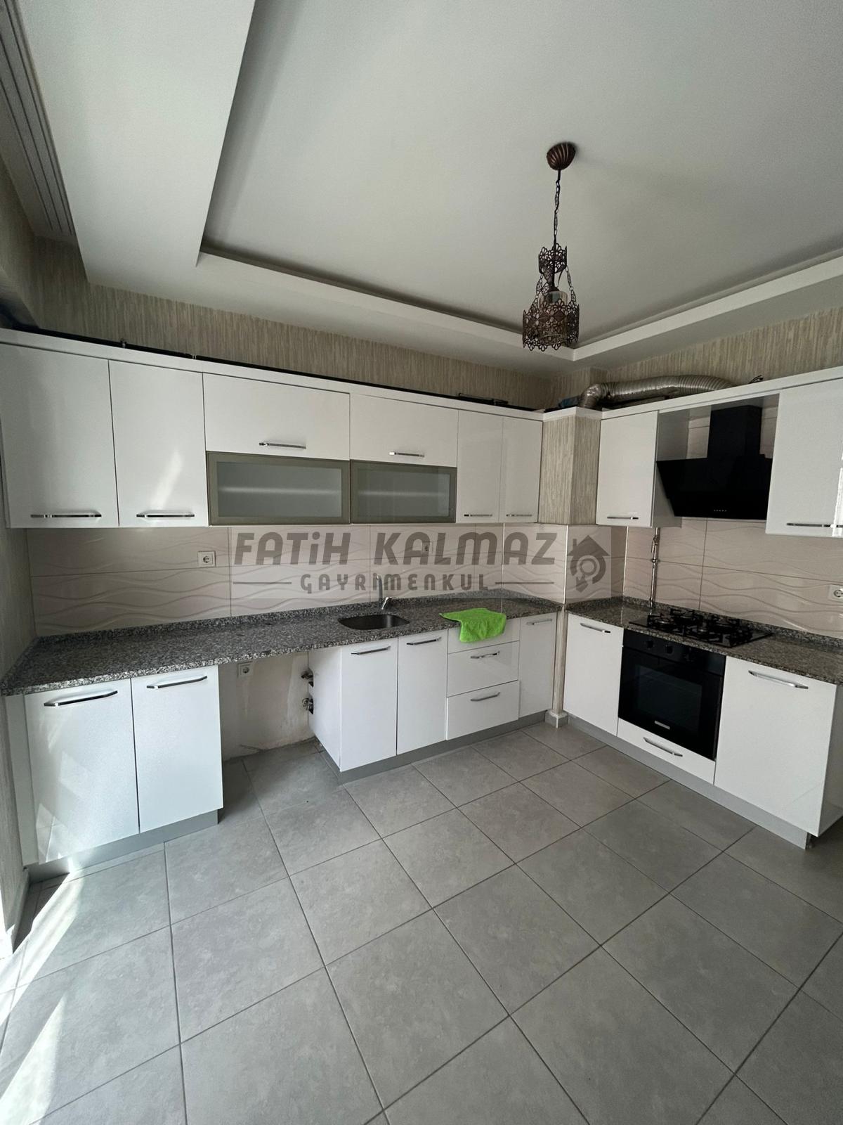 Konya Selçuklu S. Eyyubi Mahallesi’nde Satılık 2+1 SonKat Daire – 110 m²