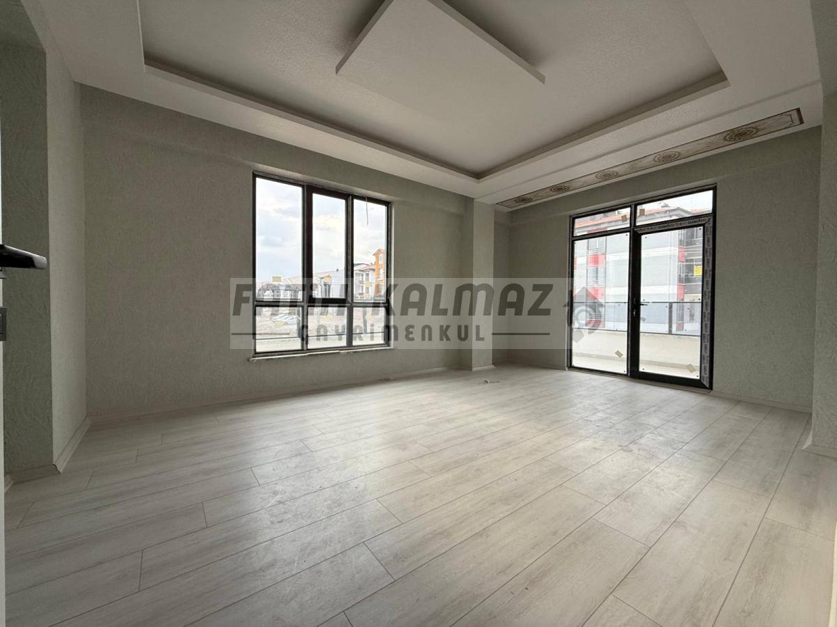Konya Selçuklu Selehaddin Eyyubi Mahallesi’nde Satılık Bina – 3 Kat - 3 Daire