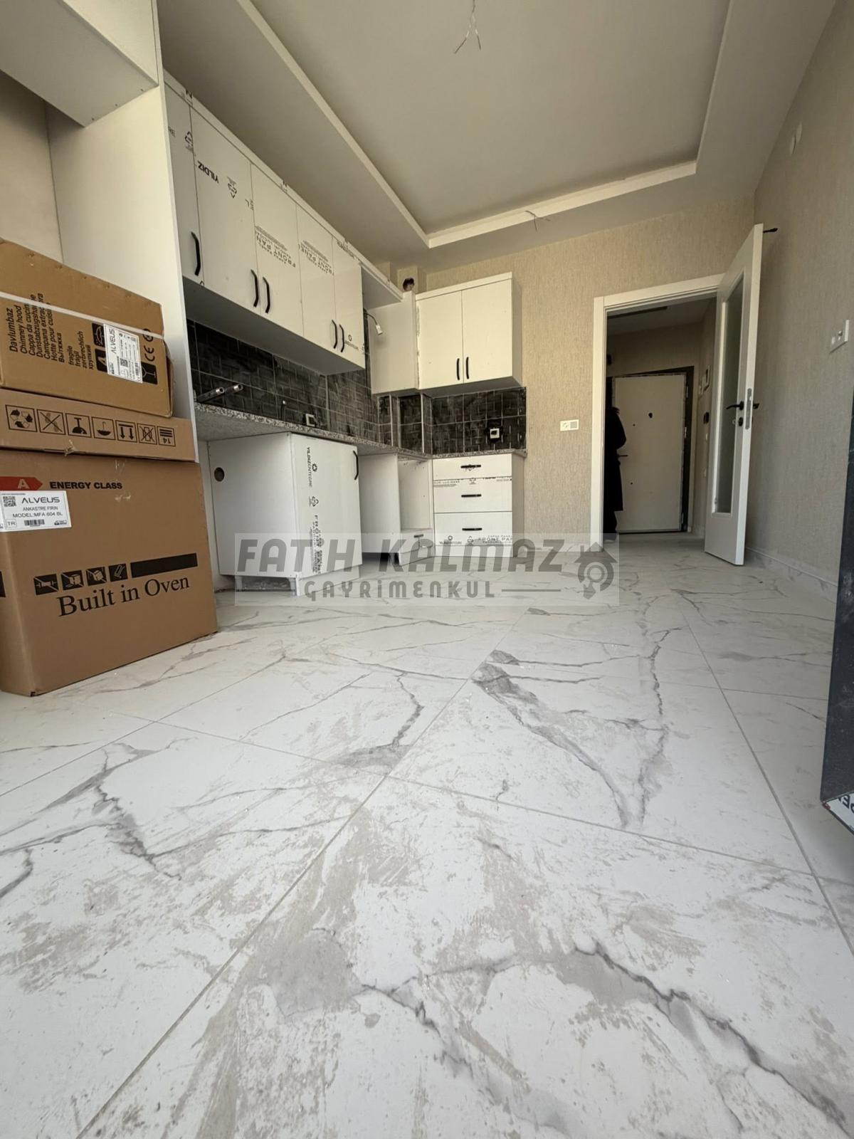 Konya Karatay Sarıyakup Mahallesi’nde Satılık 3+1 AraKat Daire – 160 m², Kapalı Otoparklı