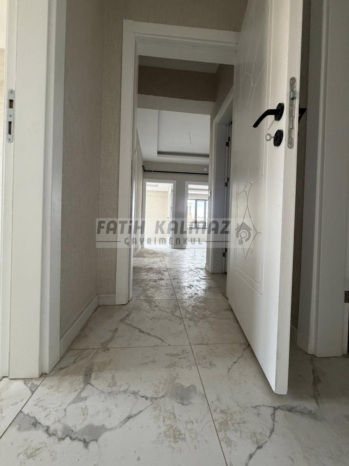Konya Karatay Sarıyakup Mahallesi’nde Satılık 3+1 AraKat Daire – 160 m², Kapalı Otoparklı