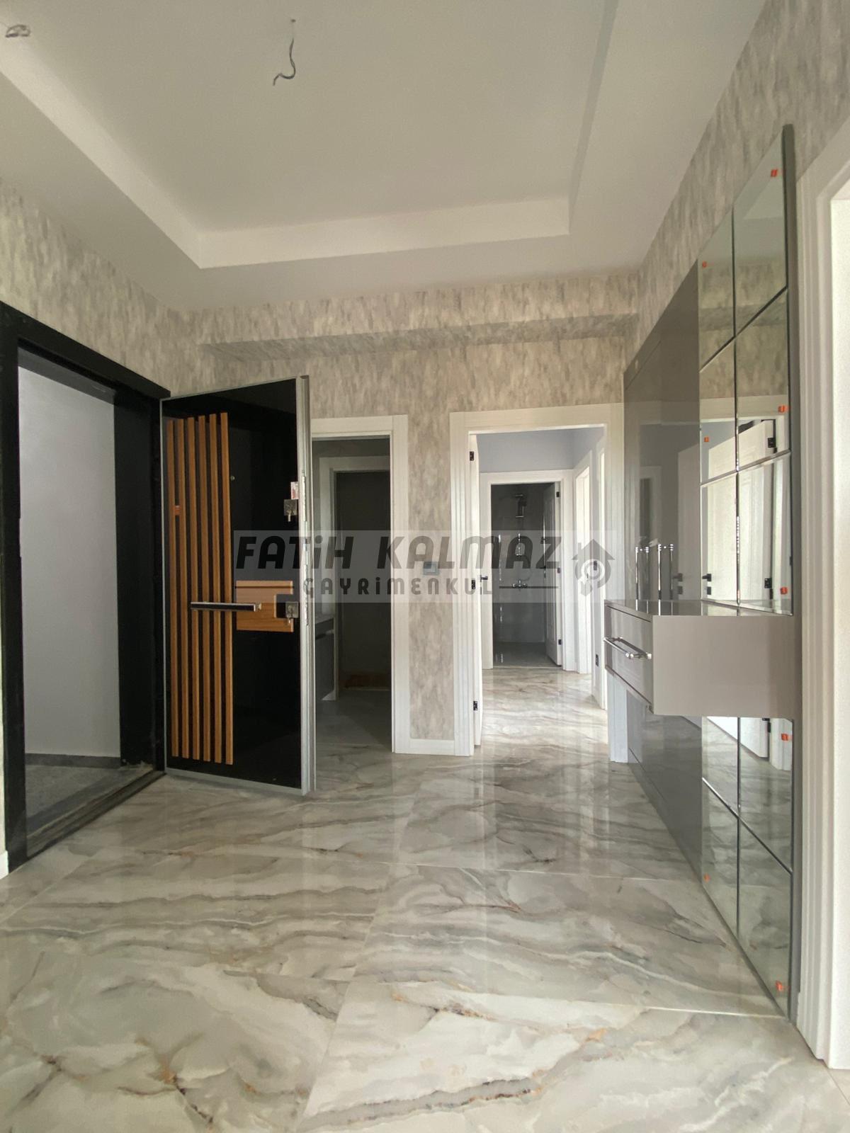 Konya Meram Uluğbey Mahallesi’nde Satılık 3+1 AraKat Daire – 160 m², Kızartma Mutfaklı