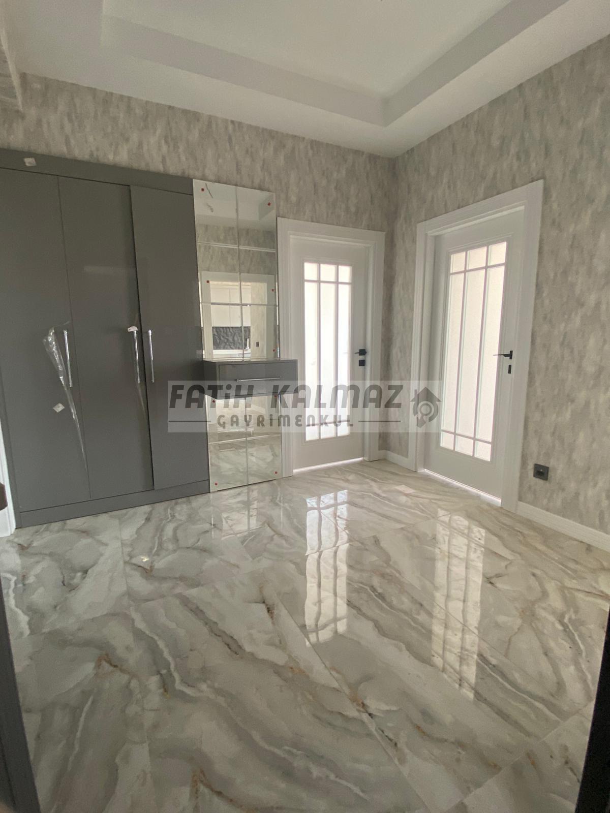 Konya Meram Uluğbey Mahallesi’nde Satılık 3+1 AraKat Daire – 160 m², Kızartma Mutfaklı